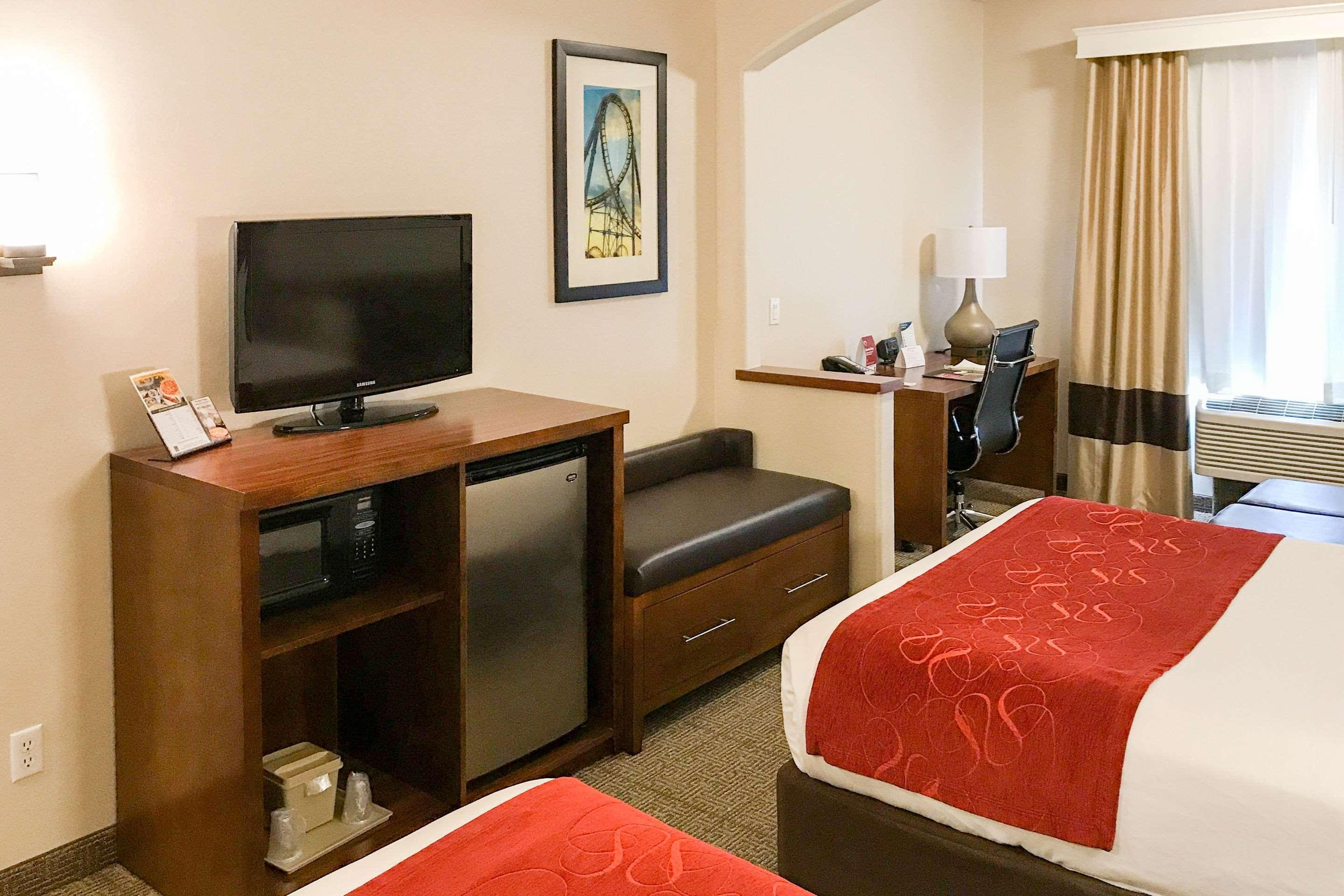 Comfort Suites Near Six Flags Magic Mountain Stevenson Ranch Exterior foto