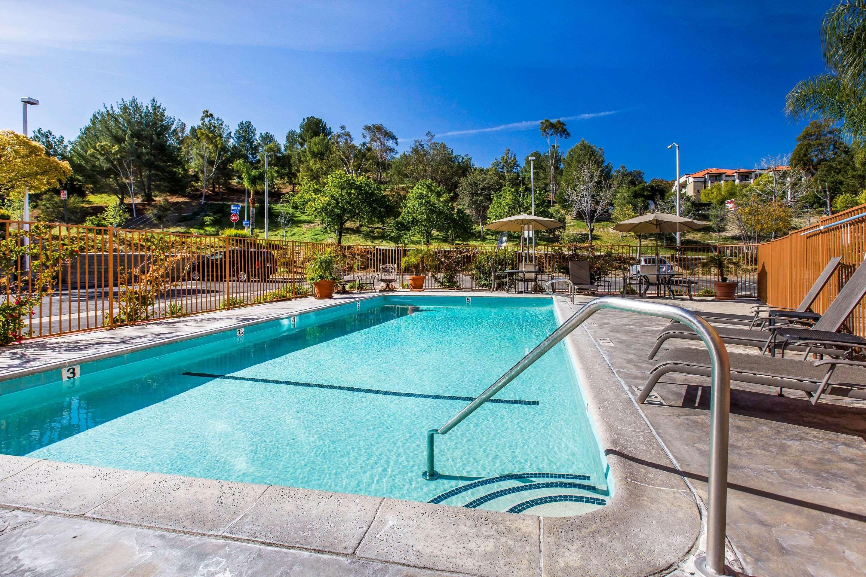 Comfort Suites Near Six Flags Magic Mountain Stevenson Ranch Exterior foto